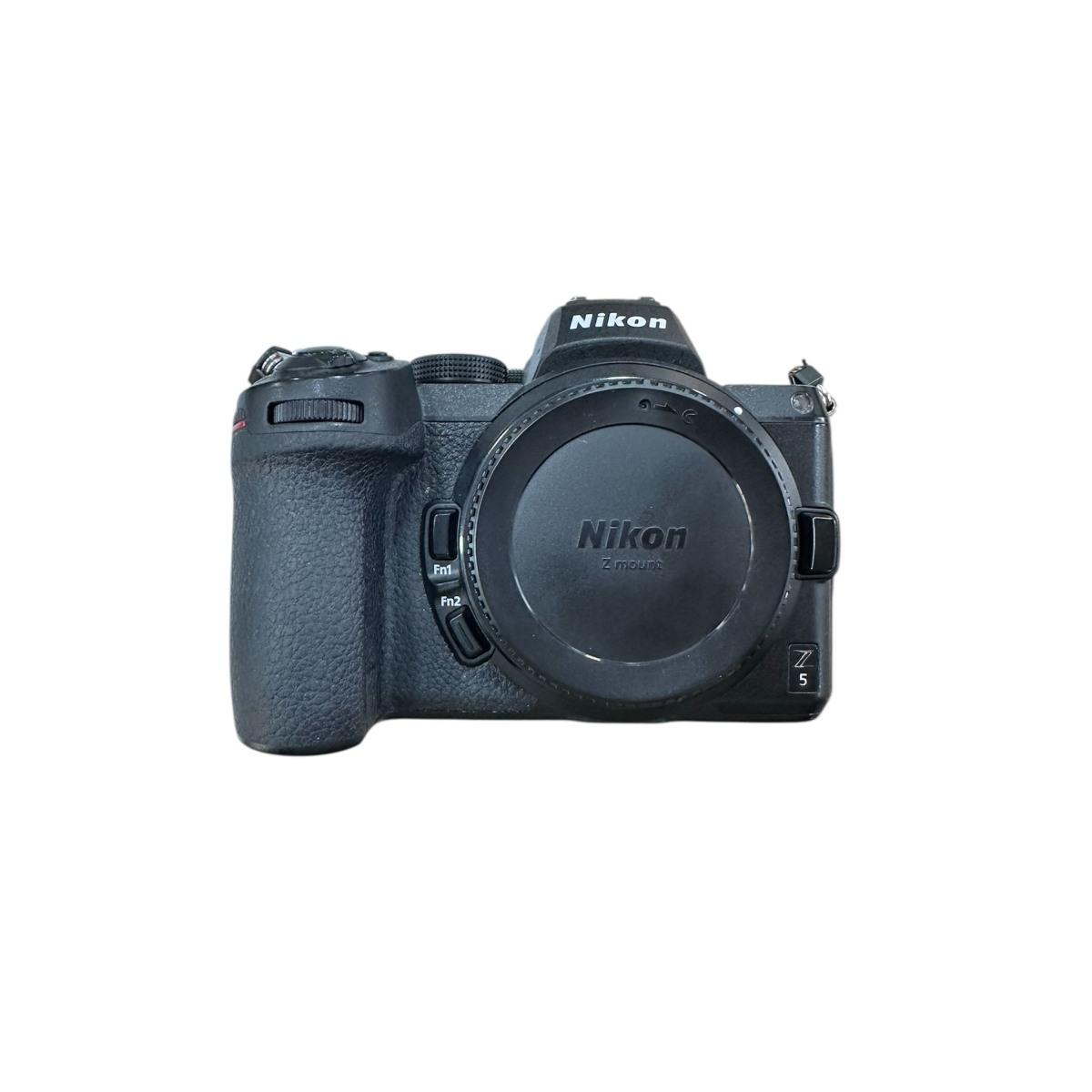 Usato Nikon Z5 - Scatti: 37135 - matr: 7015719