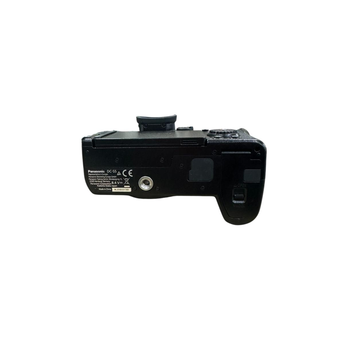 Usato Panasonic Lumix S5 Body - Scatti: 5389 - num matr WJ2HB001788