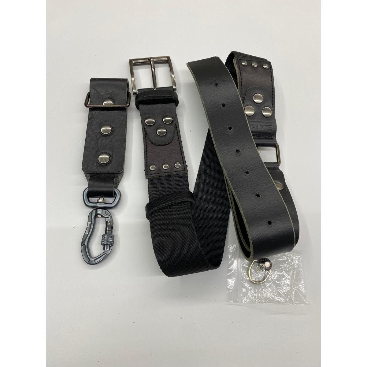 Tracolla Nice One Singola pelle nera e stoffa nera.