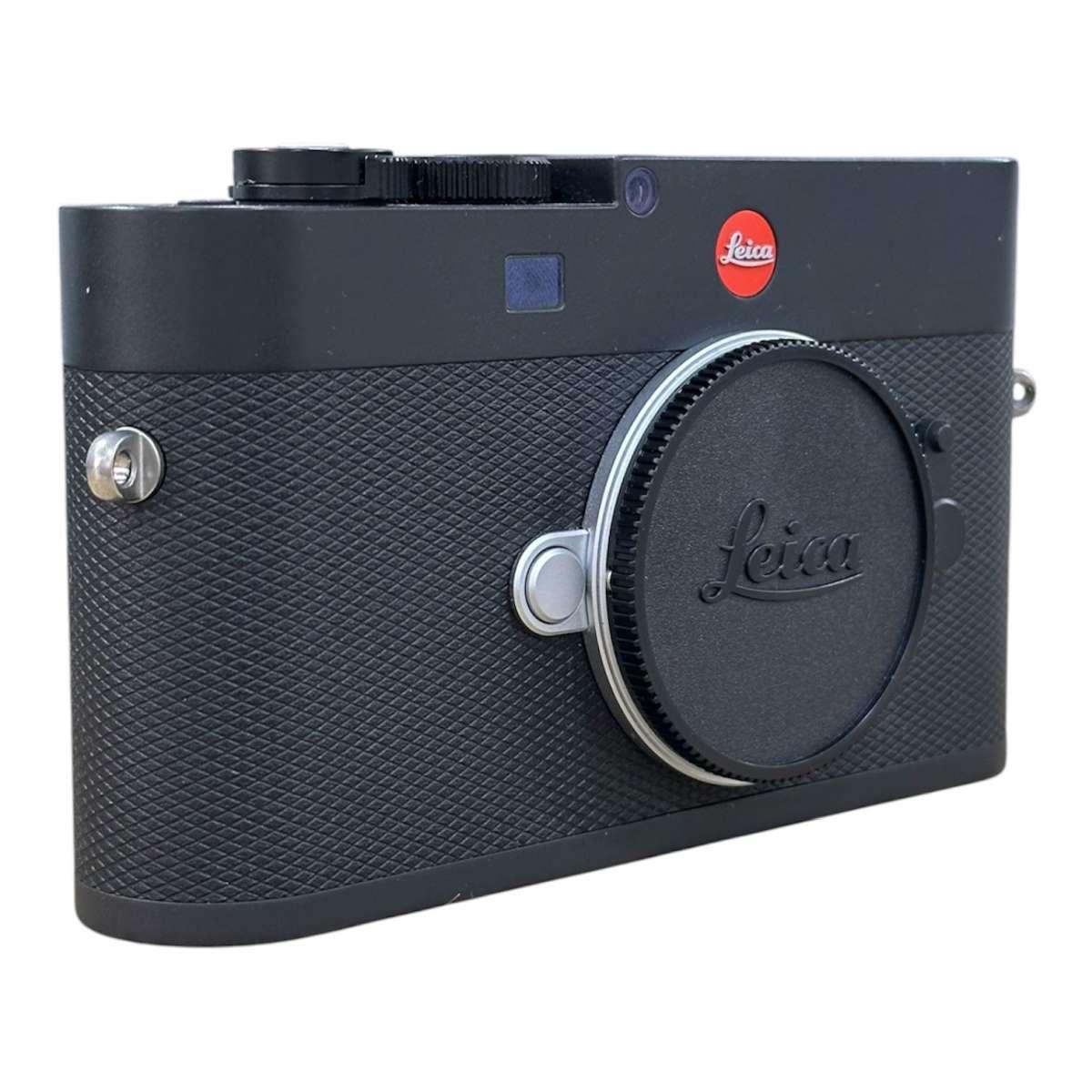 USATO LEICA M EV1, black paint finish (Version EU/US/CN) + 2° batteria BP-SCL7 originale+ Carica batteria BC-SCL7 originale. DATA ACQUISTO 18/02/2026 CON IVA 22% DEDUCIBILE .