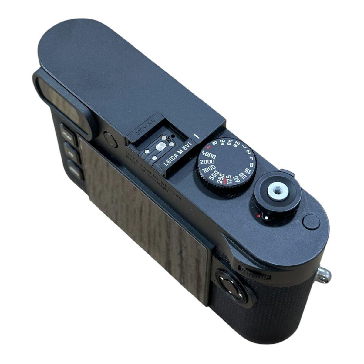 USATO LEICA M EV1, black paint finish (Version EU/US/CN) + 2° batteria BP-SCL7 originale+ Carica batteria BC-SCL7 originale. DATA ACQUISTO 18/02/2026 CON IVA 22% DEDUCIBILE .